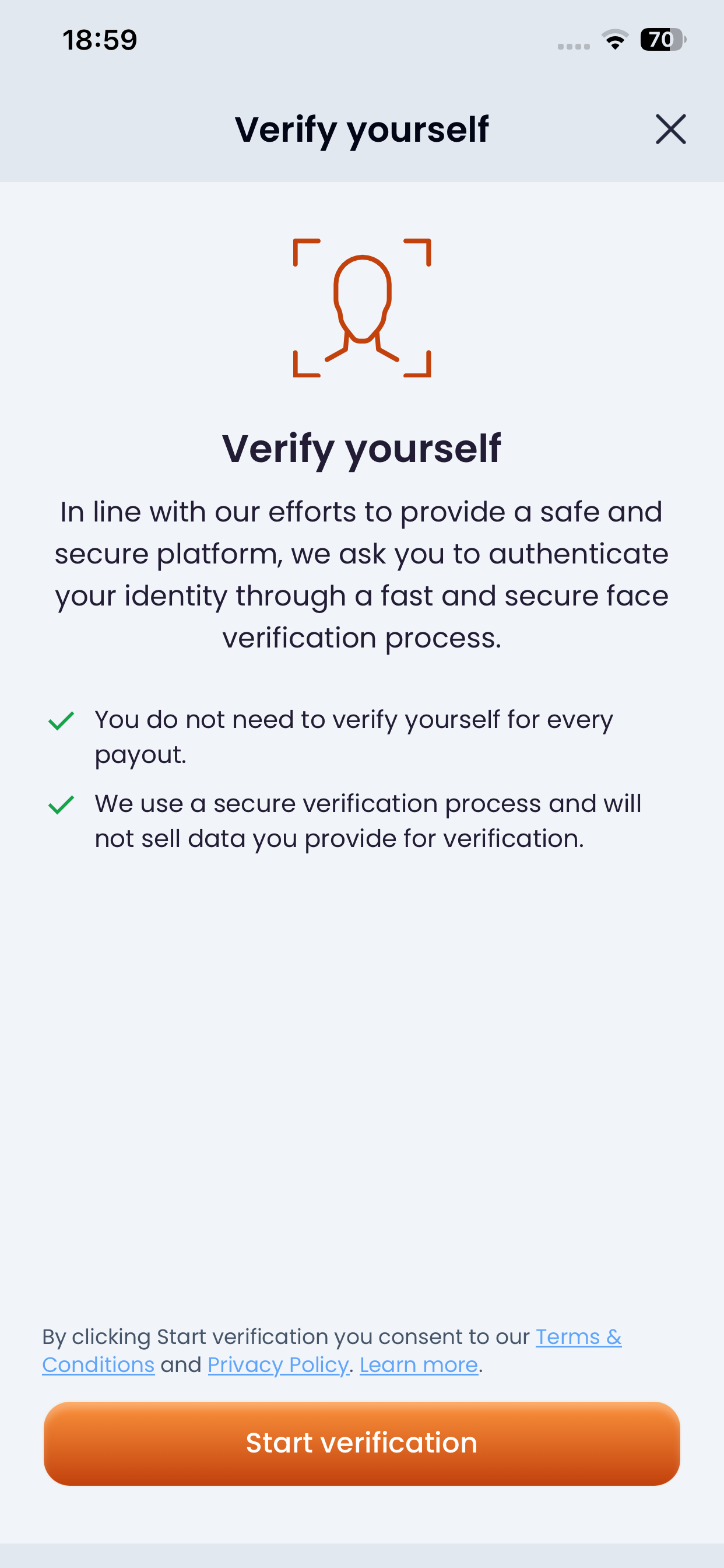 Bildschirm Verify yourself mit Gesichtssymbol, zwei Haken und dem Knopf Start verification